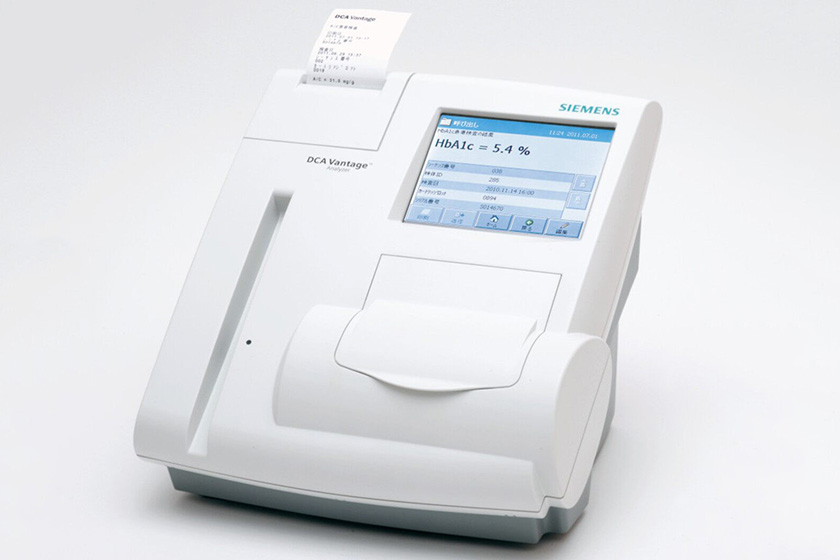 尿中アルブミン/クレアチニン分析装置